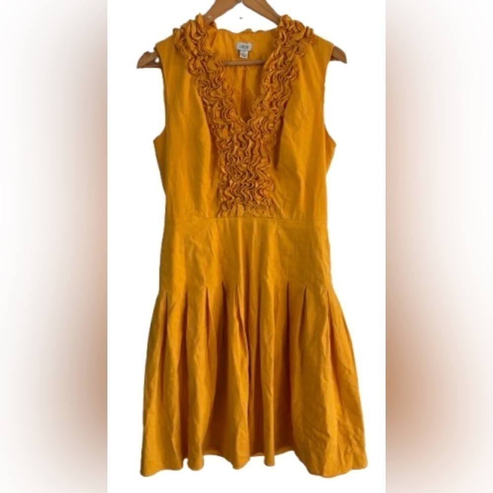 Cache gold ft n flr linen blnd slvlss lnd drss w ruffl frnt SZ 10 coquette